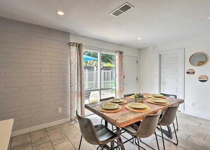 Chic W/ Balcony, Walk To Old Town! * Scottsdale