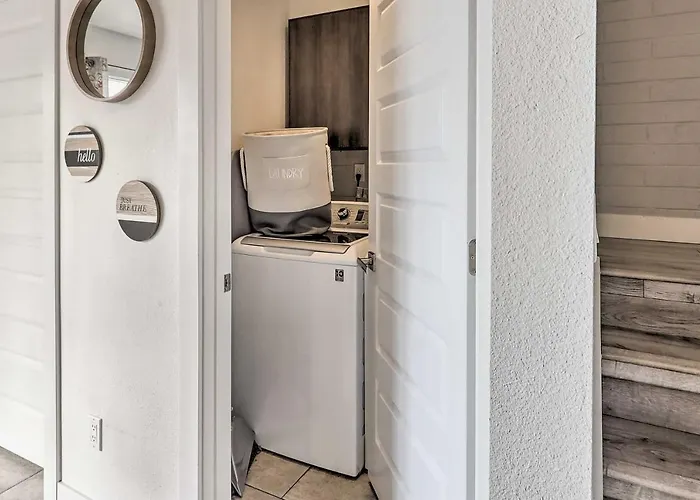 Ferienhaus Chic W/ Balcony, Walk To Old Town! Scottsdale