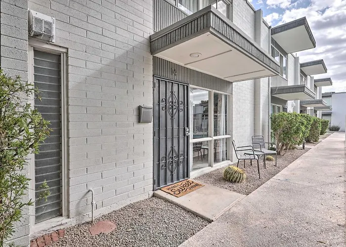 Chic W/ Balcony, Walk To Old Town! * Scottsdale